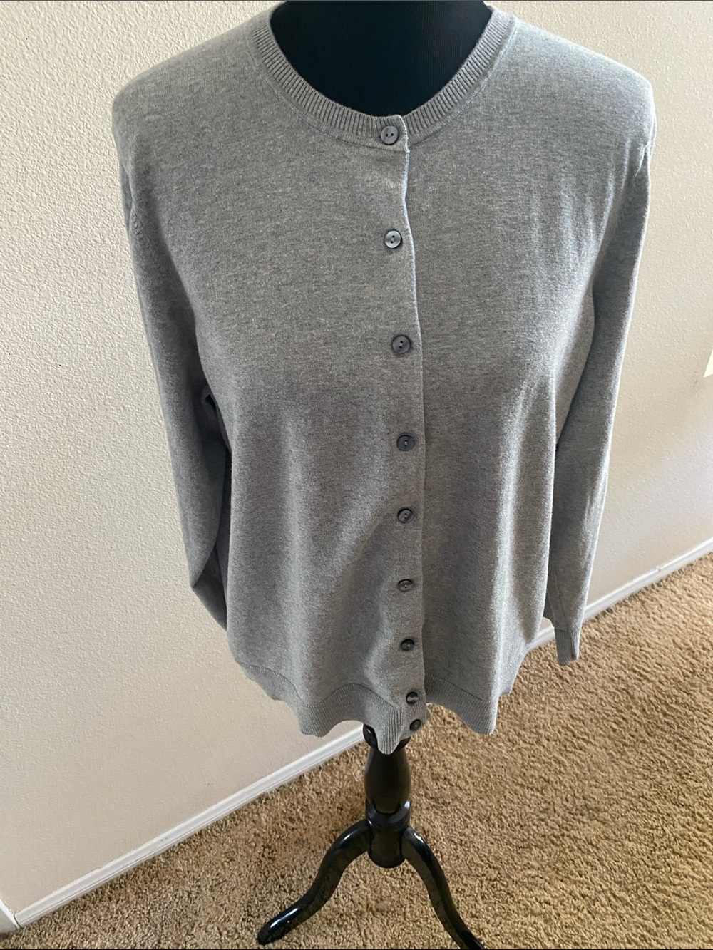 Karen Scott Classic Women's Crewneck Button Cardigan - Gray